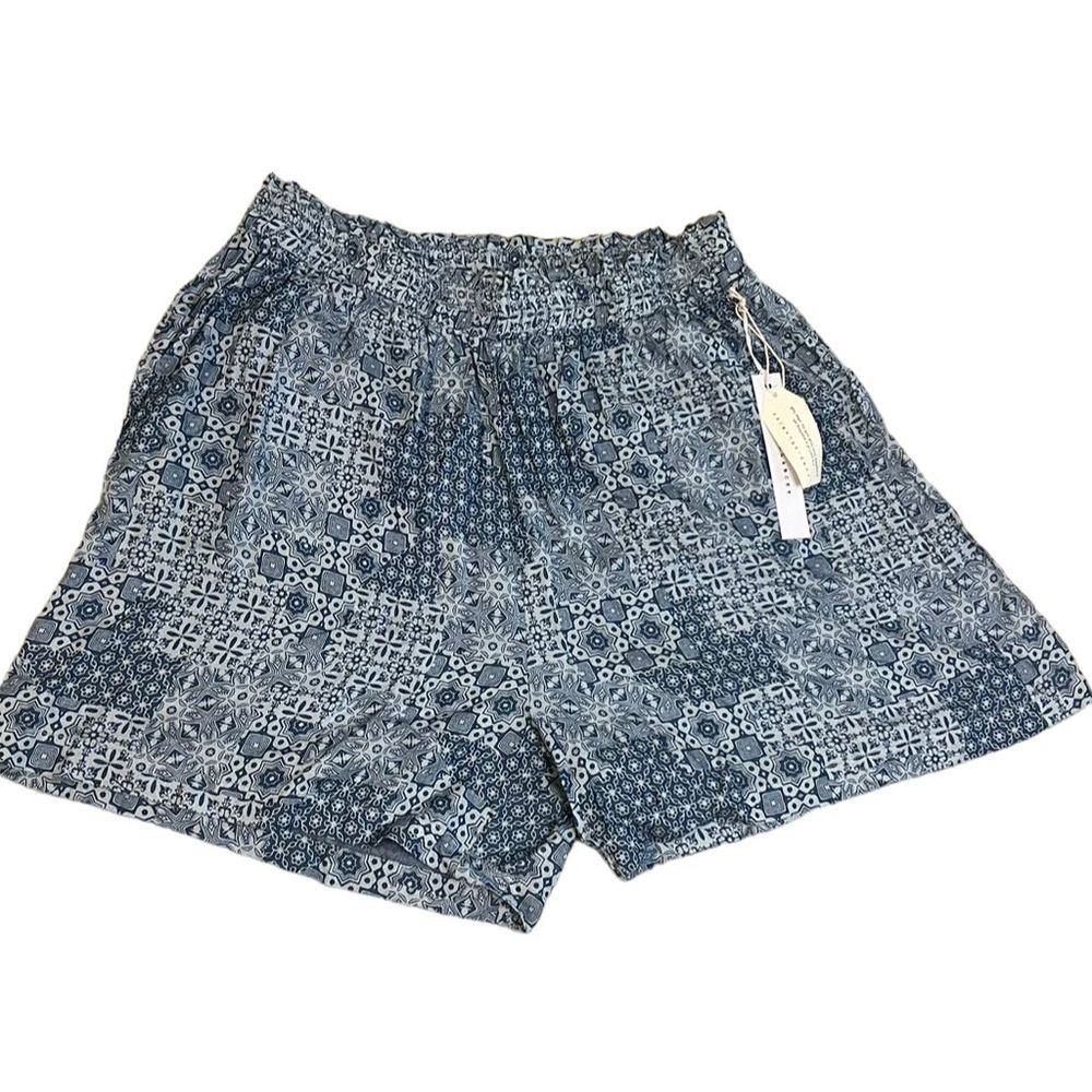 Jane + Delancey women’s floral shorts with pockets 1X